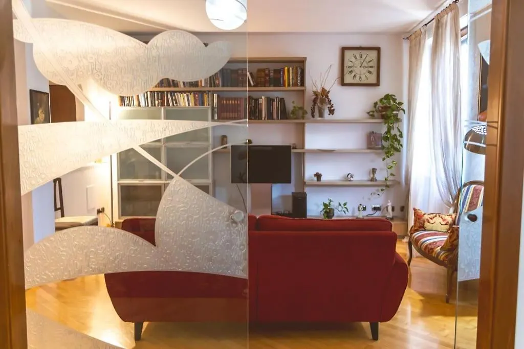 Ampia Oasi A Porta Venezia: Casa In Milano Centro Apartment Italy
