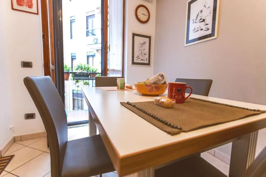 Ampia Oasi A Porta Venezia: Casa In Milano Centro Apartment