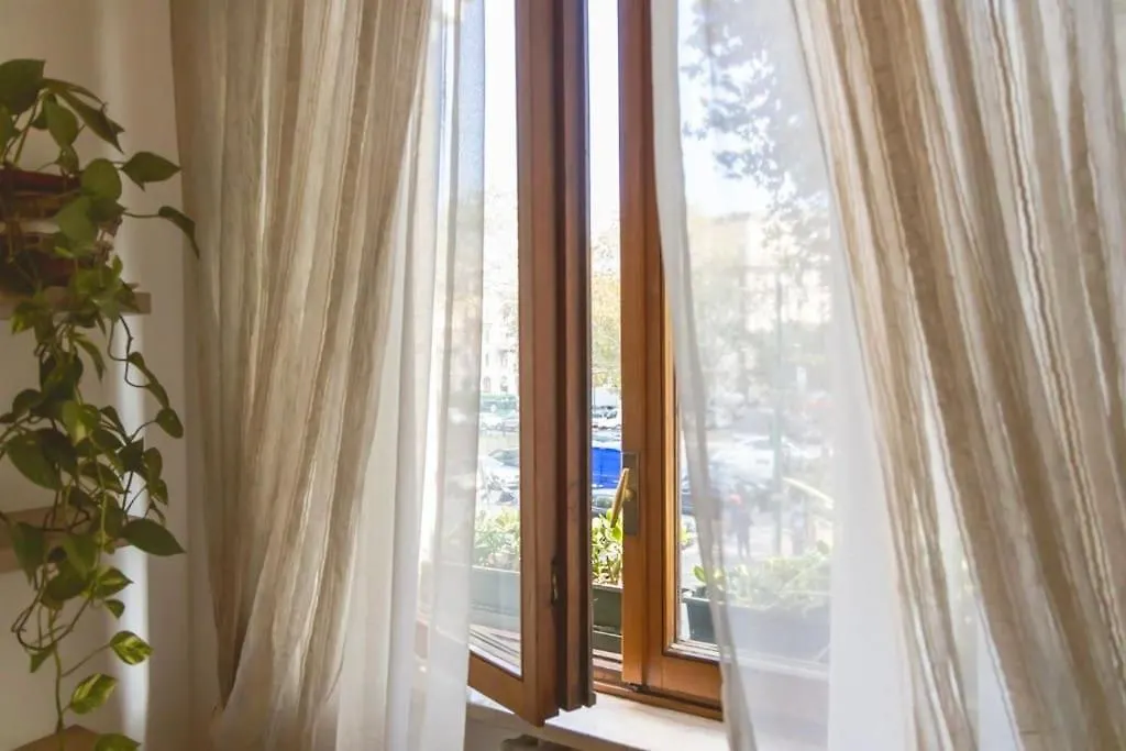 Ampia Oasi A Porta Venezia: Casa In Milano Centro Apartment