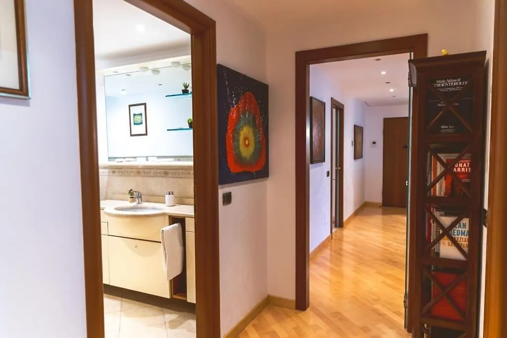 Ampia Oasi A Porta Venezia: Casa In Milano Centro Apartment 0*, Milan Italy
