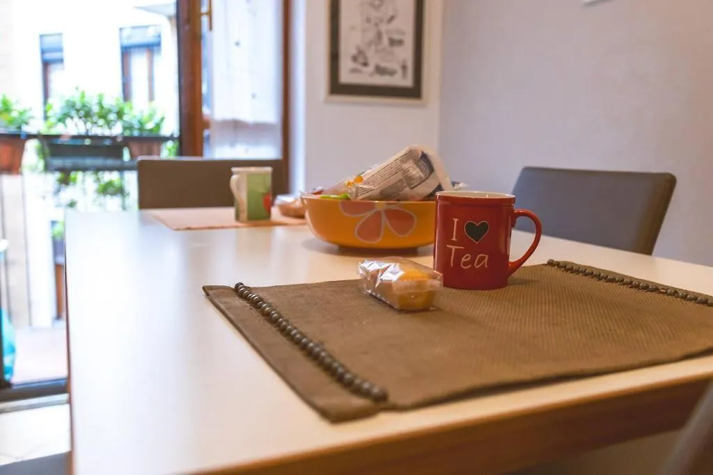 Ampia Oasi A Porta Venezia: Casa In Milano Centro Apartment Italy